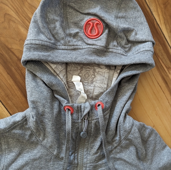 BUNDLE of Lululemon Wear With All Jackets!! [4] - Picture 9 of 15